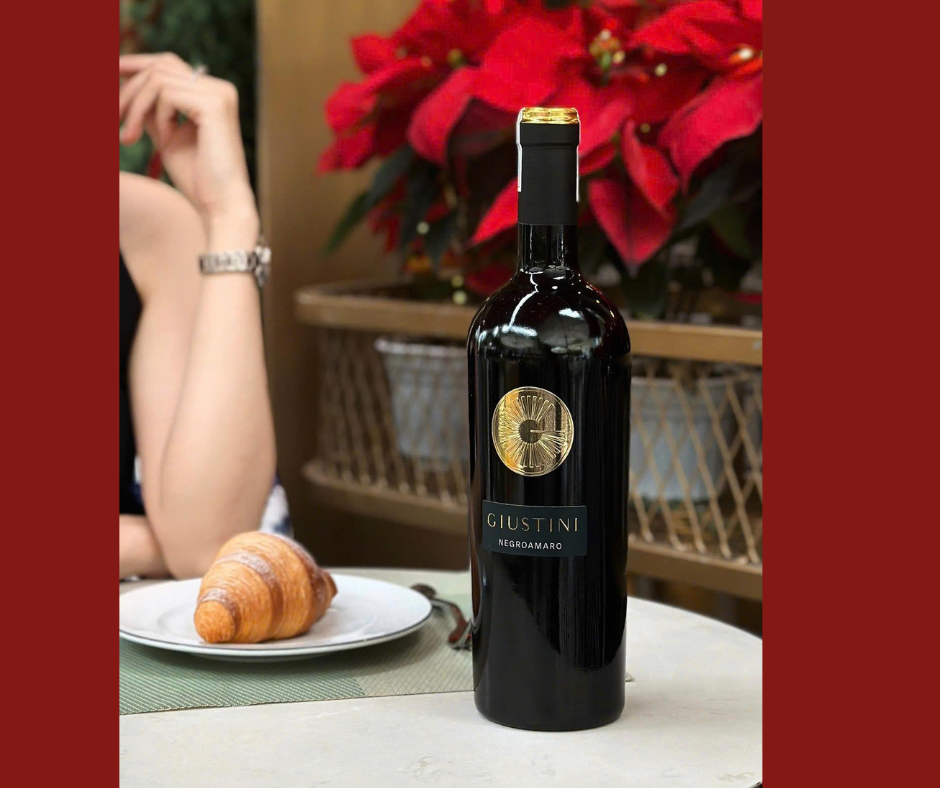 G - Icon of Giustini - 990,000₫